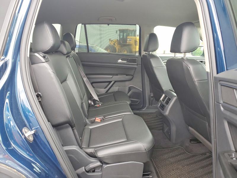 53827816 :رقم المزاد ، 1V2LR2CA0JC571232 vin ، 2018 Volkswagen Atlas مزاد بيع