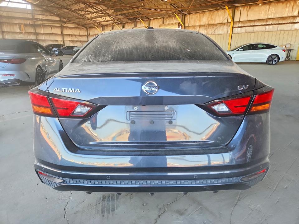 52101766 :رقم المزاد ، 1N4BL4DV5NN329838 vin ، 2022 Nissan Altima مزاد بيع