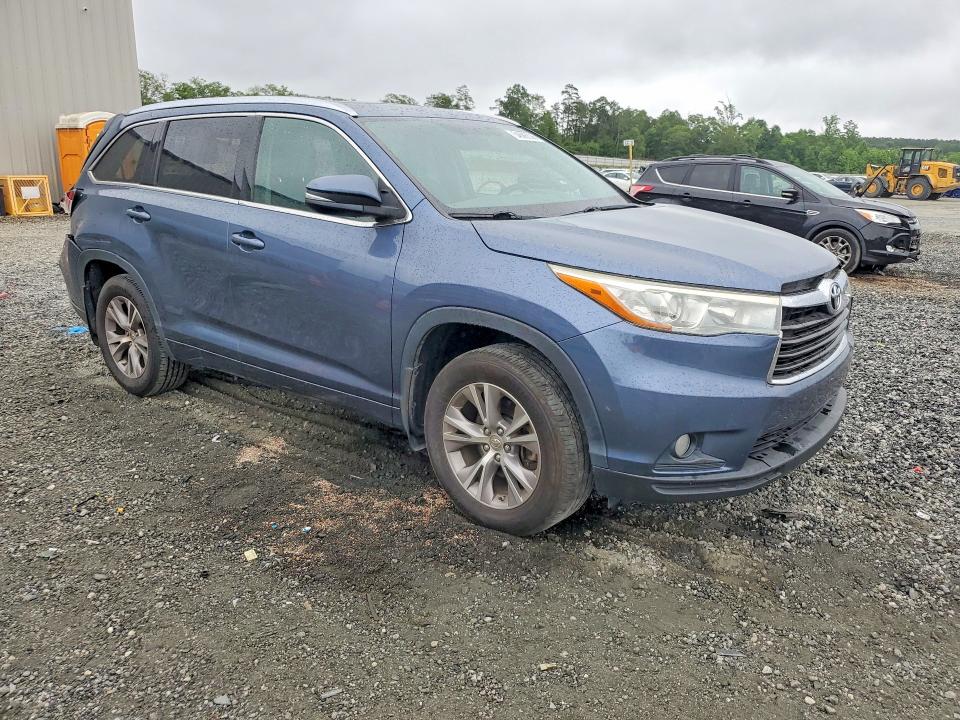 54686336 :رقم المزاد ، 5TDJKRFH8FS131487 vin ، 2015 Toyota Highlander مزاد بيع