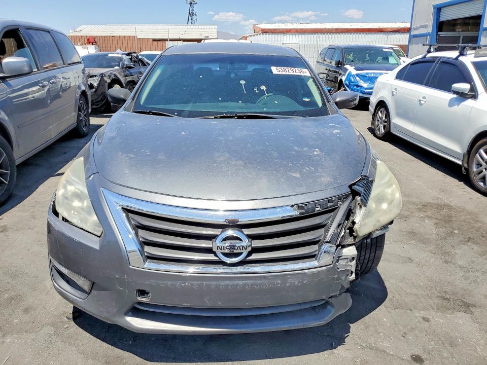 Продажа на аукционе авто 2015 Nissan Altima, vin: 1N4AL3AP0FN906725, номер лота: 53829236