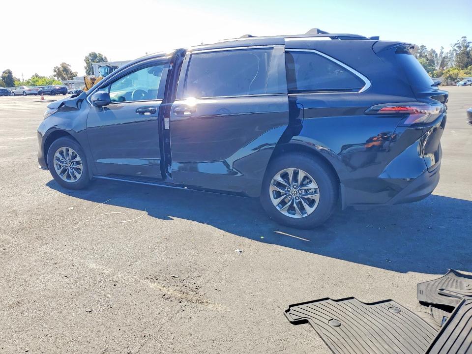 54881586 :رقم المزاد ، 5TDBRKEC7RS224454 vin ، 2024 Toyota Sienna مزاد بيع