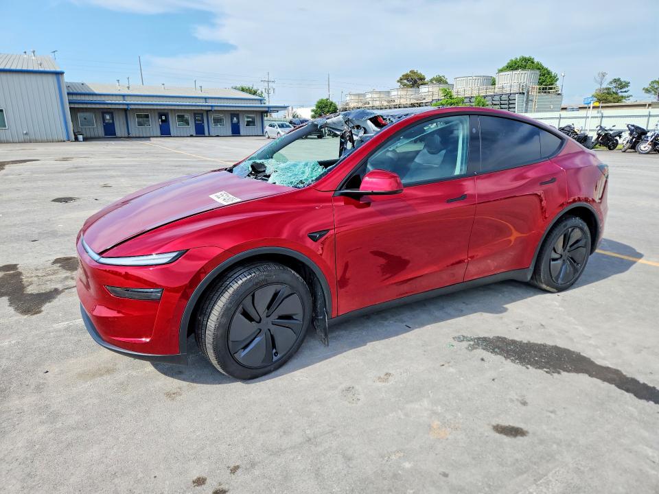 55214806 :رقم المزاد ، 7SAYGDEE7TF558348 vin ، 2026 Tesla Model Y مزاد بيع