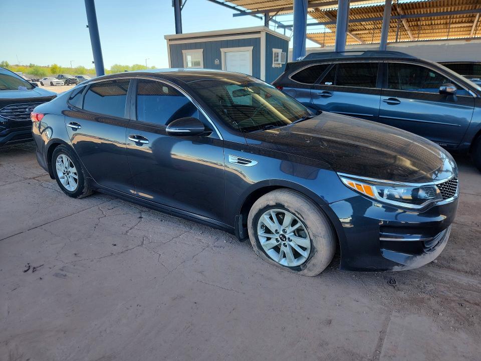 Продажа на аукционе авто 2016 Kia Optima, vin: KNAGT4L32G5107726, номер лота: 53642276