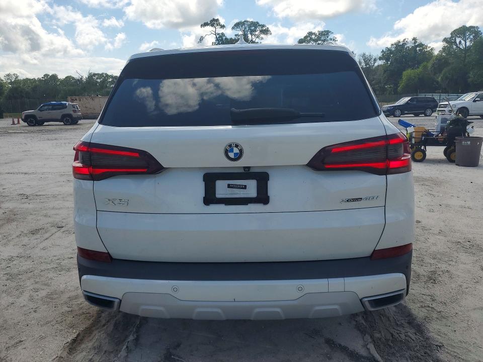 Продажа на аукционе авто 2021 Bmw X5, vin: 5UXCR6C06M9F73313, номер лота: 53617876