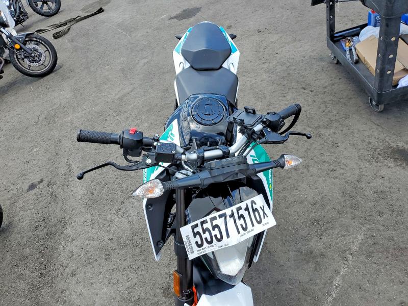55571516 :رقم المزاد ، MD2JPC401MC031543 vin ، 2021 Ktm 200 مزاد بيع
