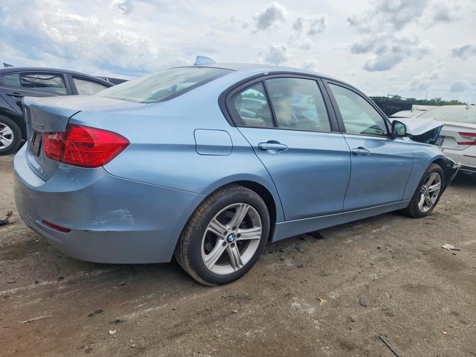 54527086 :رقم المزاد ، WBA3B1G51ENS77293 vin ، 2014 Bmw 320 مزاد بيع