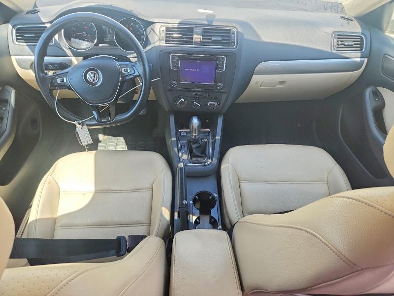 53913476 :رقم المزاد ، 3VWDB7AJ6JM237504 vin ، 2018 Volkswagen Jetta مزاد بيع