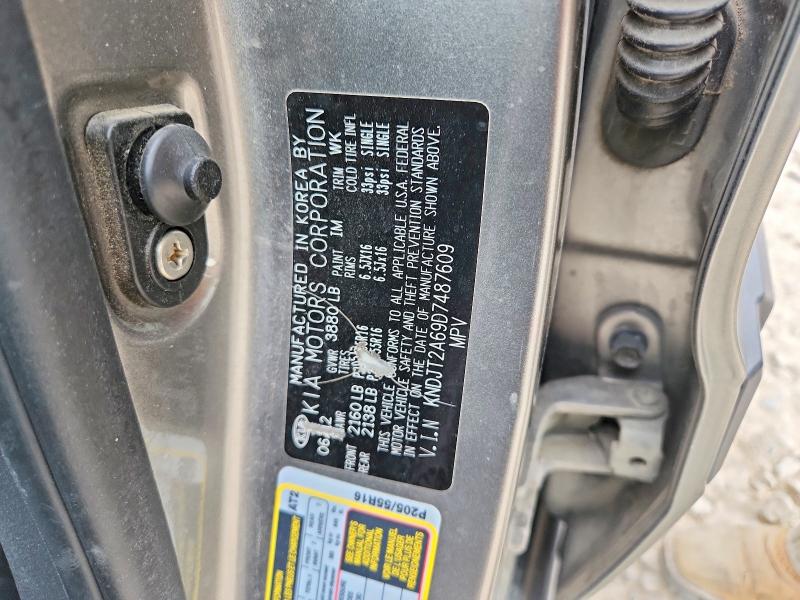 52101696 :رقم المزاد ، KNDJT2A69D7487609 vin ، 2013 Kia Soul مزاد بيع