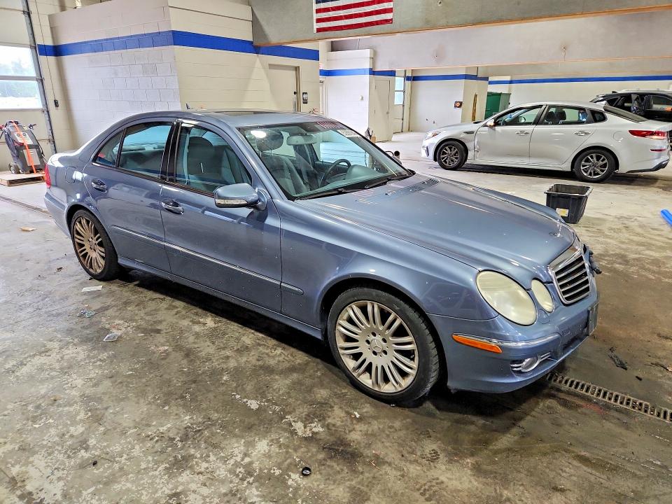 2007 Mercedes-benz E მანქანა იყიდება აუქციონზე, vin: WDBUF56XX7B081071, აუქციონის ნომერი: 52891646