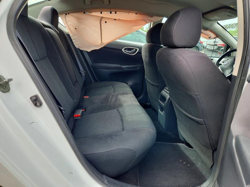 55051046 :رقم المزاد ، 3N1AB7AP2FY282484 vin ، 2015 Nissan Sentra مزاد بيع