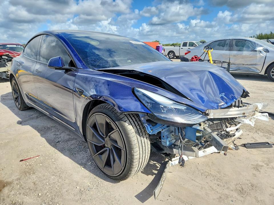 Продажа на аукционе авто 2022 Tesla Model 3, vin: 5YJ3E1EC6NF316471, номер лота: 53316126
