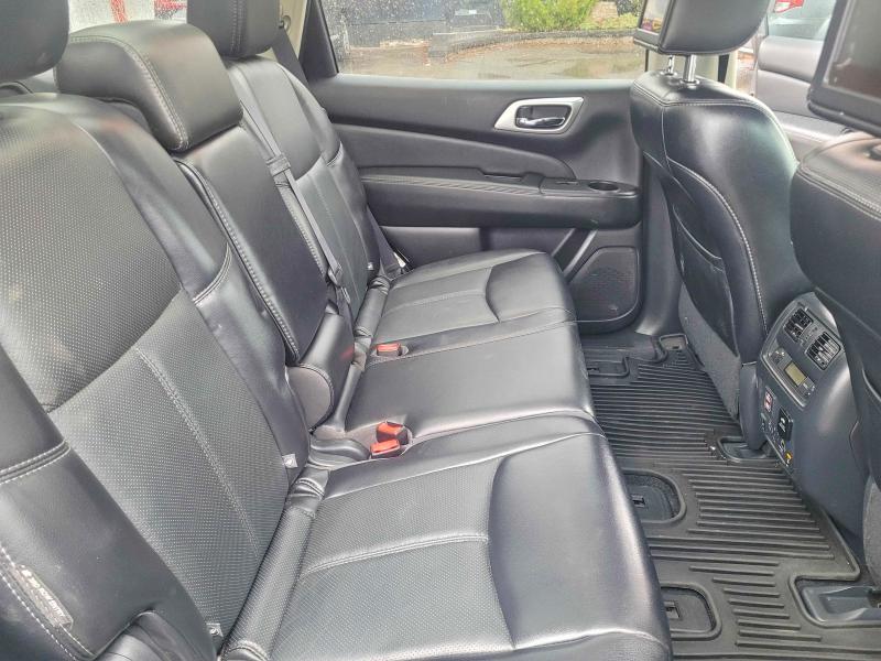 54293076 :رقم المزاد ، 5N1DR2MM7JC617973 vin ، 2018 Nissan Pathfinder مزاد بيع