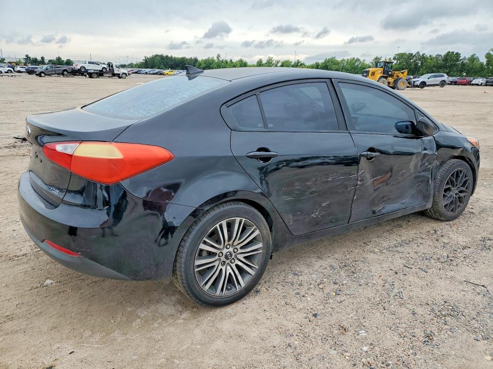 52718756 :رقم المزاد ، KNAFK4A6XG5577000 vin ، 2016 Kia Forte مزاد بيع