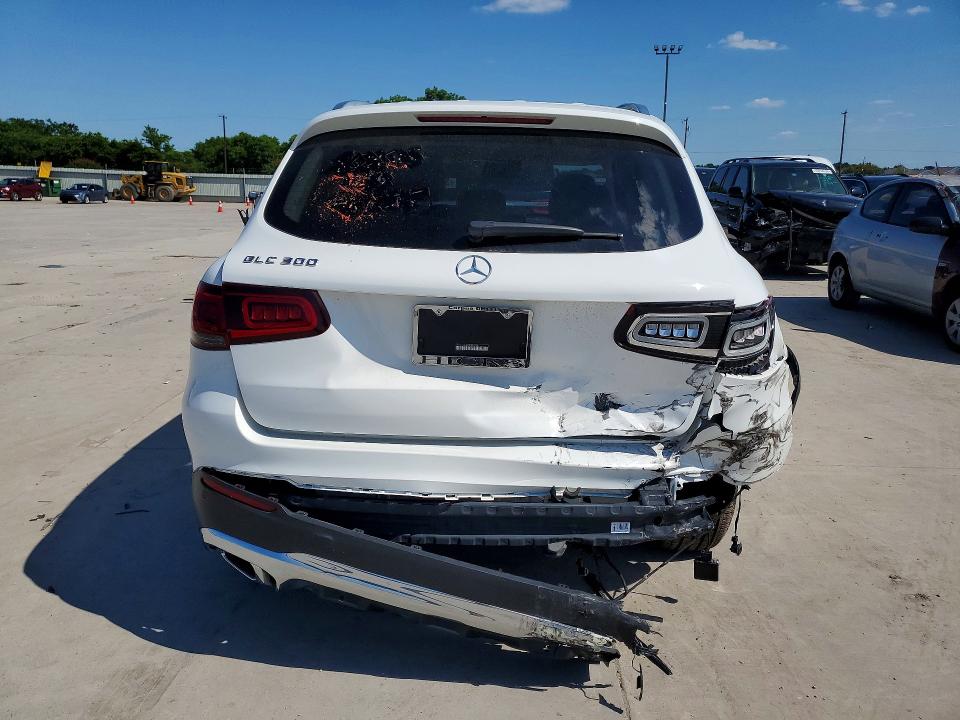 53314436 :رقم المزاد ، W1N0G8DB3MF891225 vin ، 2021 Mercedes-benz Glc مزاد بيع