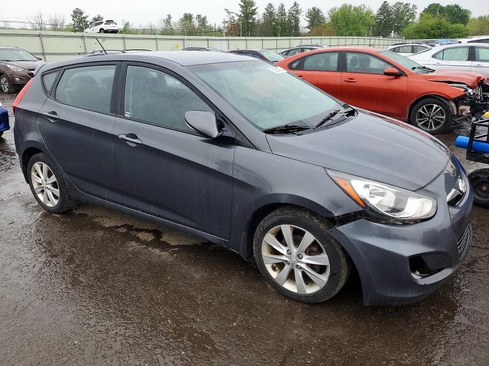 Продаж на аукціоні авто 2013 Hyundai Accent, vin: KMHCU5AE4DU072094, номер лоту: 52625306