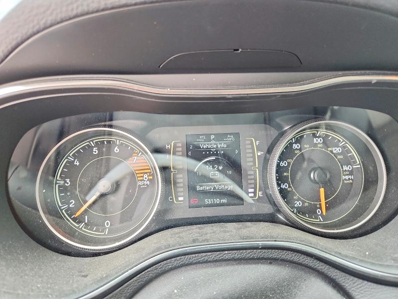 52285806 :رقم المزاد ، 1C4PJLMX3MD106736 vin ، 2021 Jeep Cherokee مزاد بيع