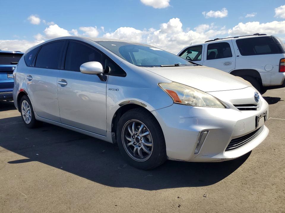 Продажа на аукционе авто 2013 Toyota Prius V, vin: JTDZN3EU1D3197433, номер лота: 51921696