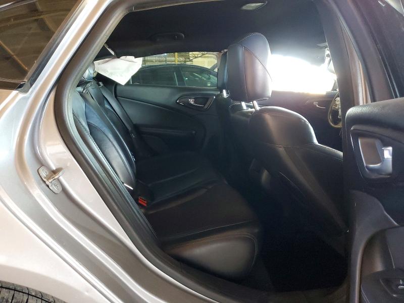 55207056 :رقم المزاد ، 1C3CCCBG5FN514877 vin ، 2015 Chrysler 200 مزاد بيع