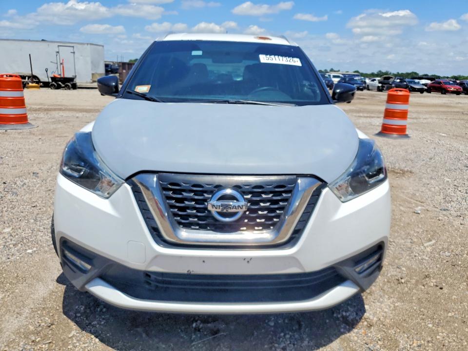 2018 Nissan Kicks მანქანა იყიდება აუქციონზე, vin: 3N1CP5CUXJL541861, აუქციონის ნომერი: 55117326