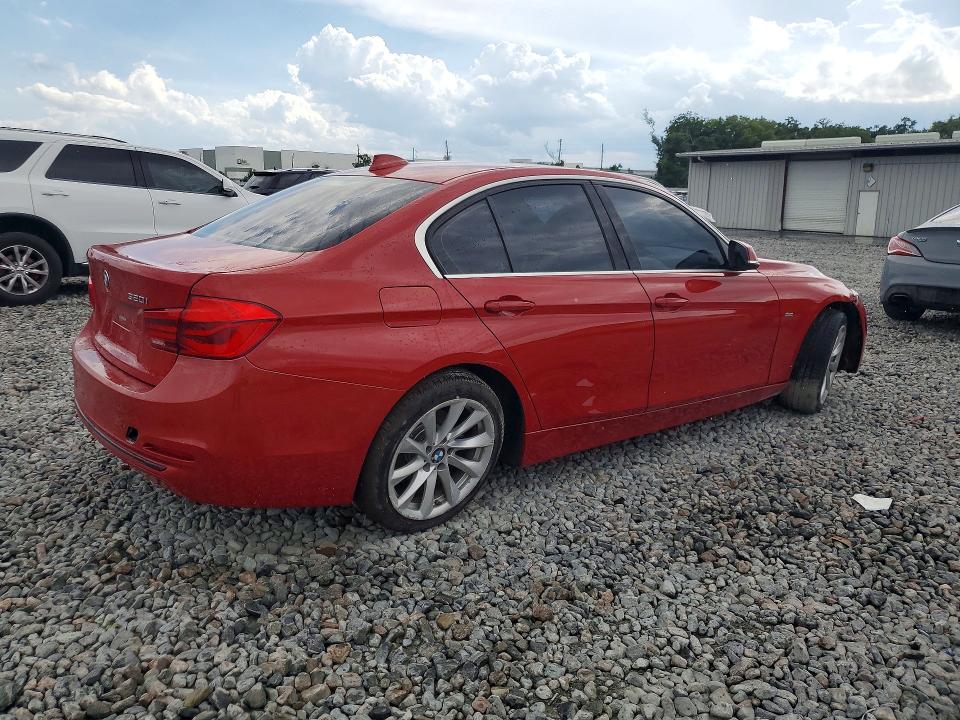 2017 Bmw 320 მანქანა იყიდება აუქციონზე, vin: WBA8E1G37HNU16892, აუქციონის ნომერი: 54397176