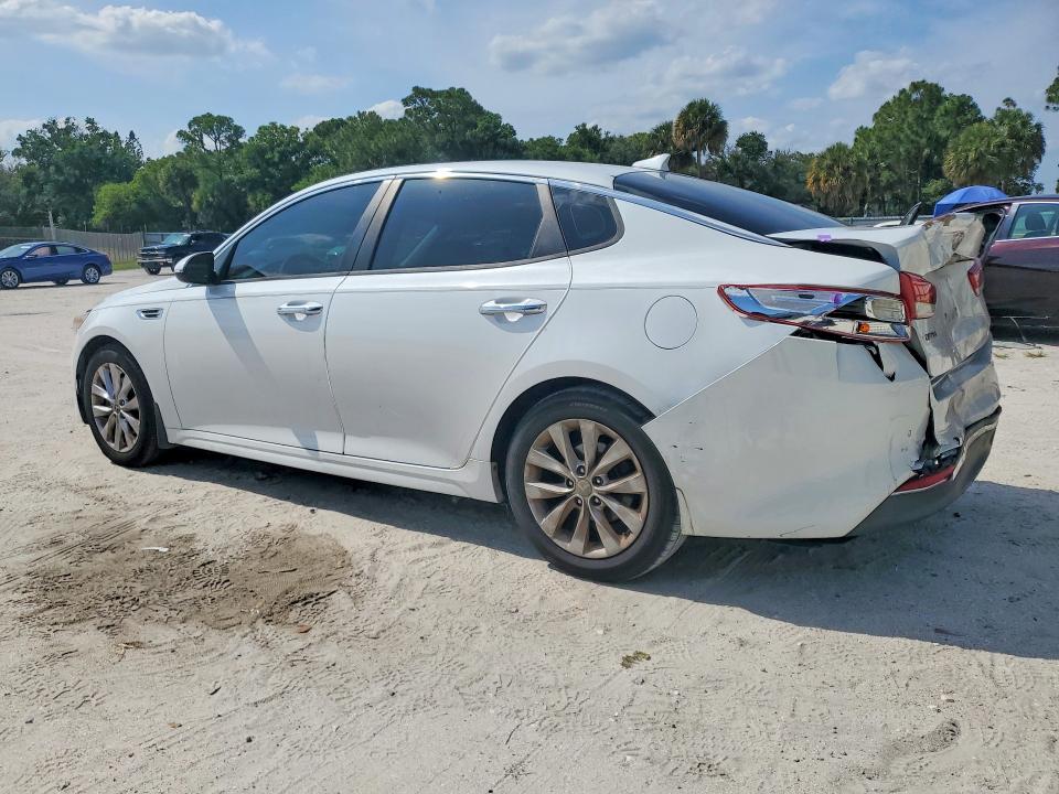 52051426 :رقم المزاد ، 5XXGT4L38JG253280 vin ، 2018 Kia Optima مزاد بيع