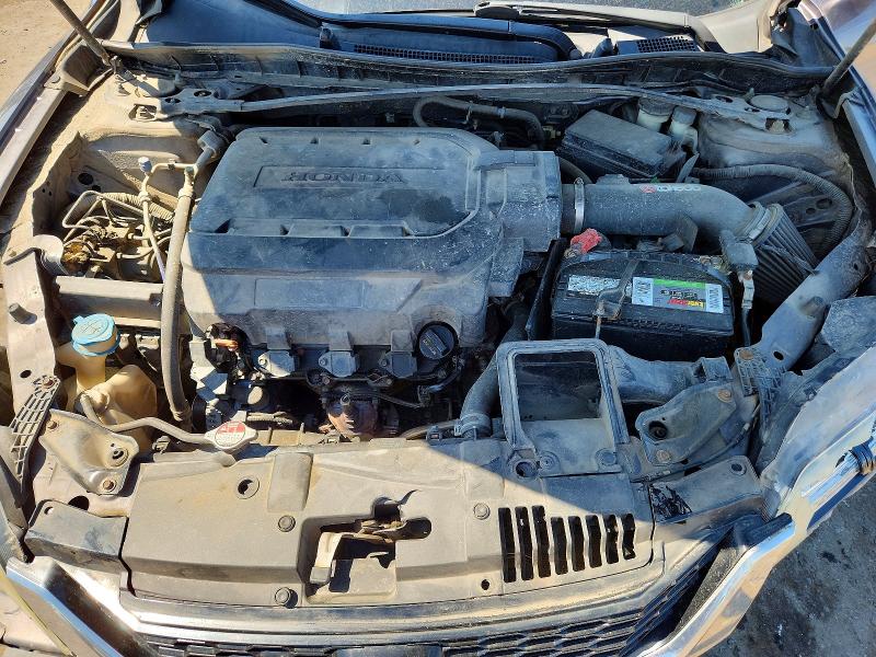 53896876 :رقم المزاد ، 1HGCT2A8XFA002282 vin ، 2015 Honda Accord مزاد بيع