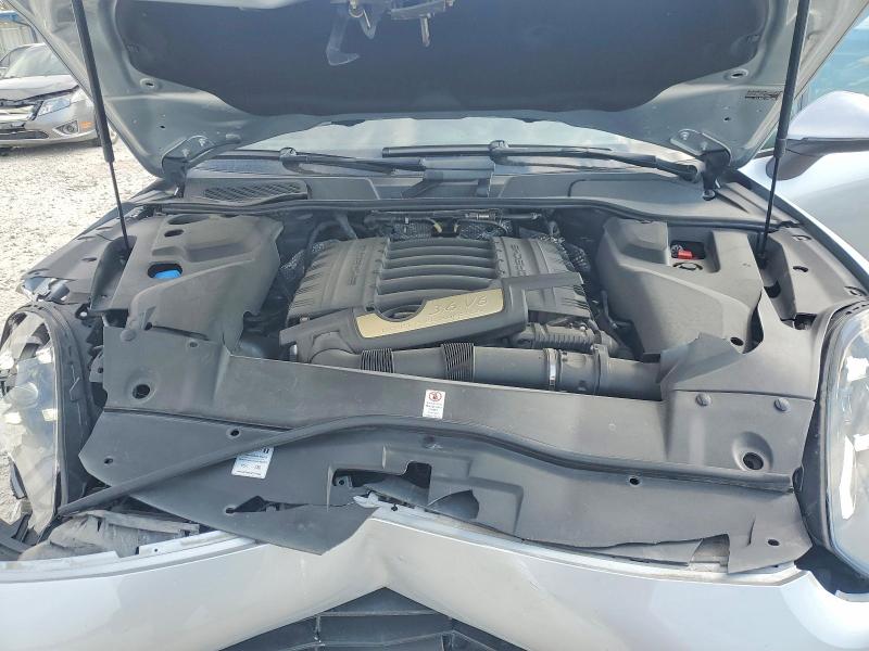 52536706 :رقم المزاد ، WP1AA2A23HKA86481 vin ، 2017 Porsche Cayenne مزاد بيع