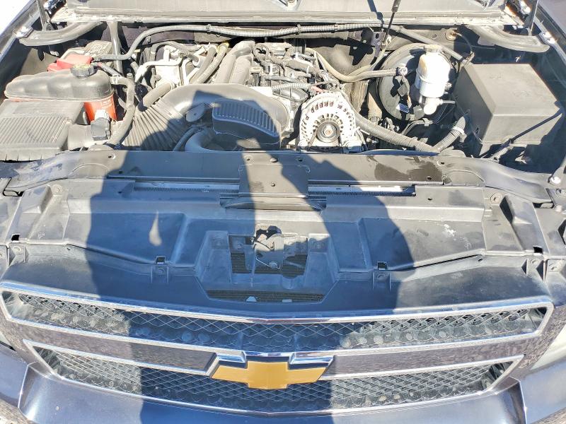 52741636 :رقم المزاد ، 1GNSCJE02DR218173 vin ، 2013 Chevrolet Suburban مزاد بيع