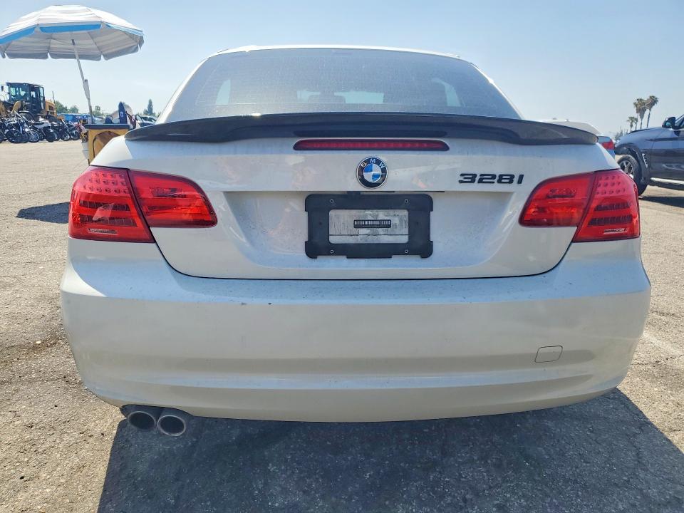 51897906 :رقم المزاد ، WBADW7C57BE544711 vin ، 2011 Bmw 328 مزاد بيع
