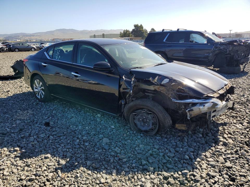 Продажа на аукционе авто 2019 Nissan Altima, vin: 1N4BL4BV4KC215601, номер лота: 53657326