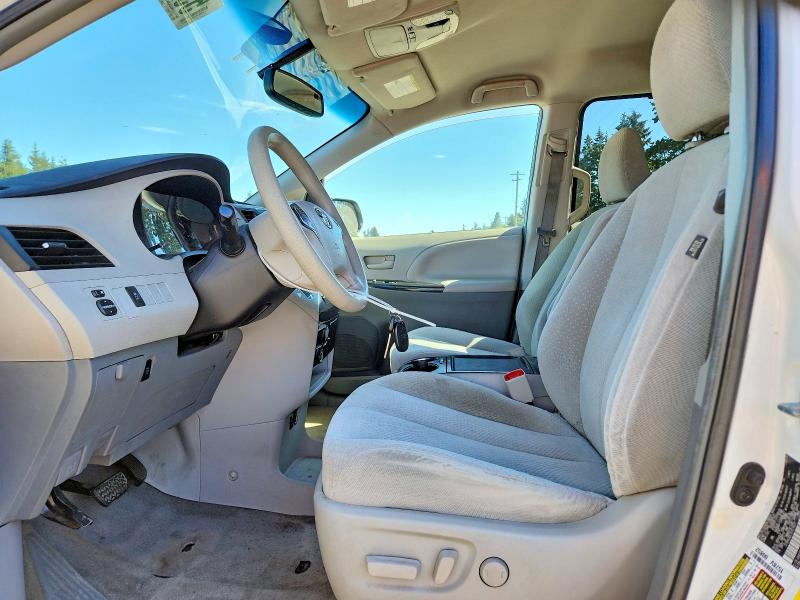55206816 :رقم المزاد ، 5TDKK3DC1ES518227 vin ، 2014 Toyota Sienna مزاد بيع