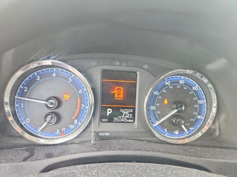 53286466 :رقم المزاد ، 5YFBURHEXJP789332 vin ، 2018 Toyota Corolla مزاد بيع
