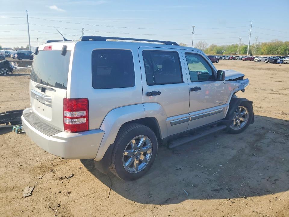 52563236 :رقم المزاد ، 1C4PJMAK5CW186543 vin ، 2012 Jeep Liberty مزاد بيع