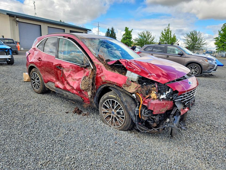 Продажа на аукционе авто 2021 Ford Escape, vin: 1FMCU0LZ8MUA53647, номер лота: 54351546