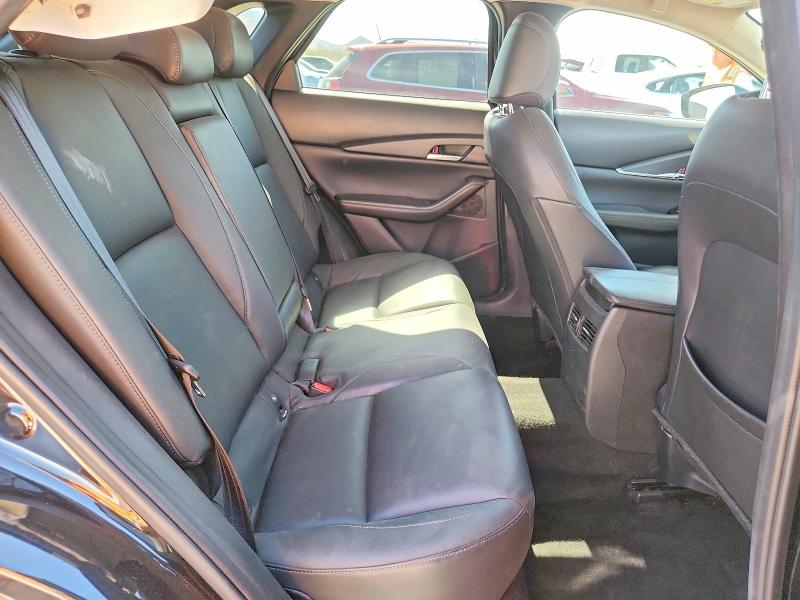 54209246 :رقم المزاد ، 3MVDMBCL7NM423510 vin ، 2022 Mazda Cx-30 مزاد بيع
