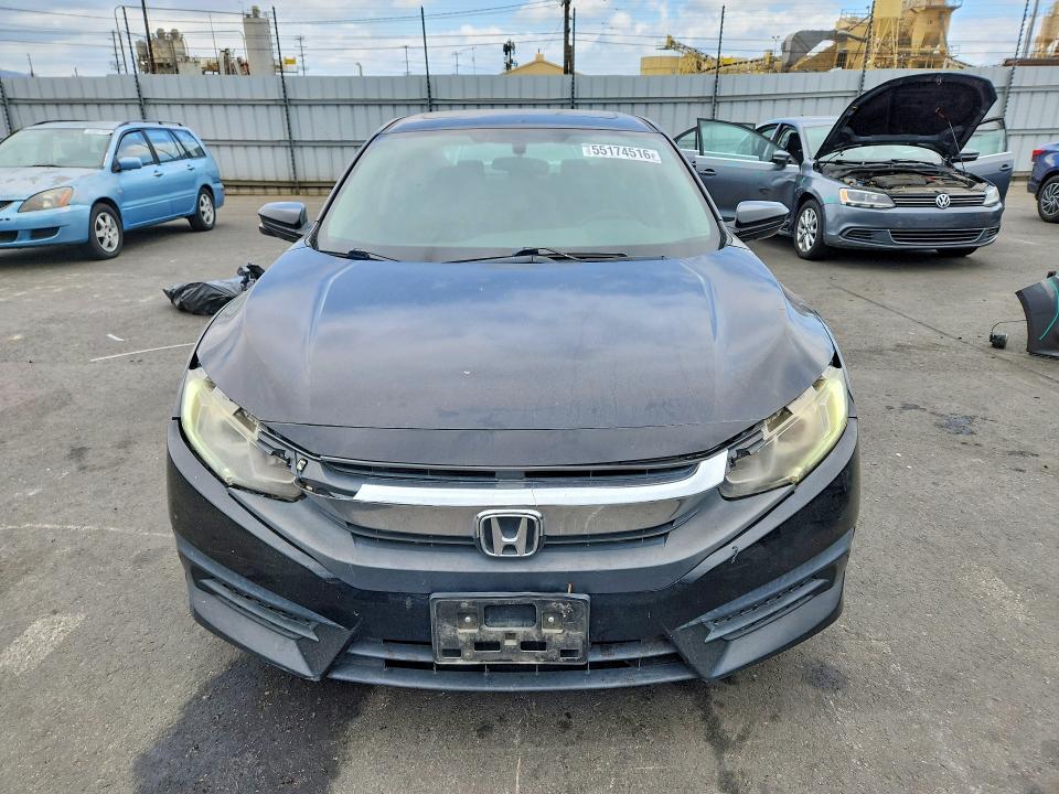 2017 Honda Civic მანქანა იყიდება აუქციონზე, vin: 19XFC2F70HE211431, აუქციონის ნომერი: 55174516