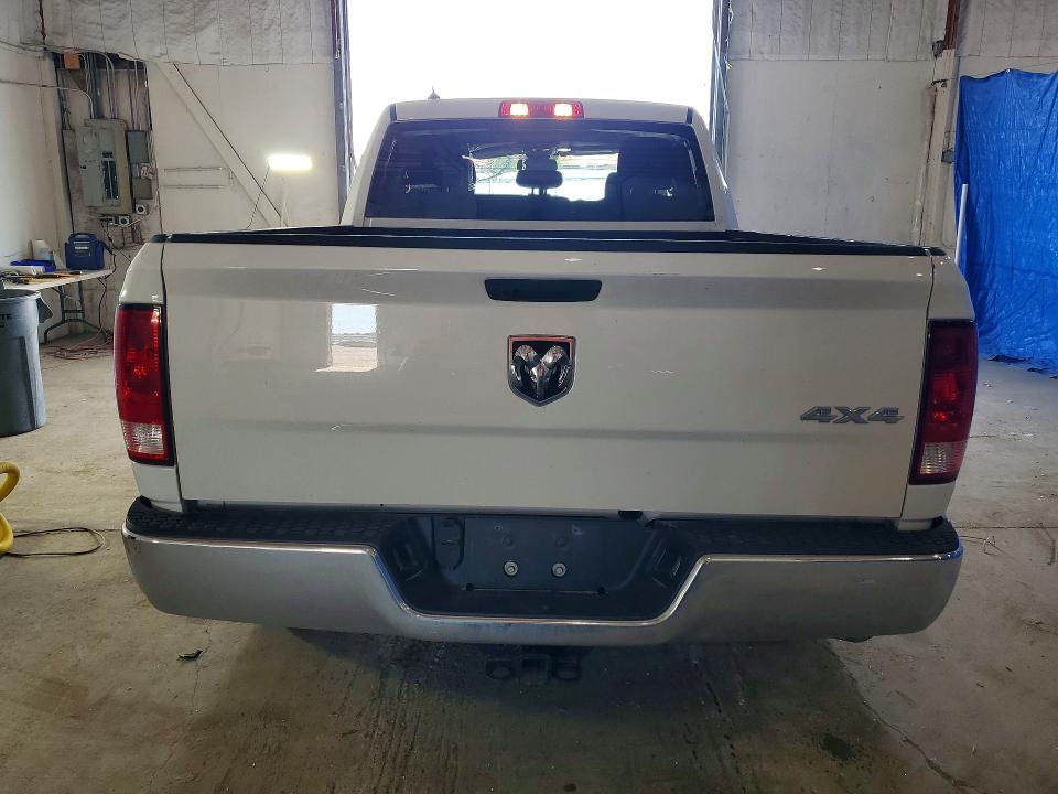 51675166 :رقم المزاد ، 1C6RR7FG0NS193165 vin ، 2022 Ram 1500 Classic مزاد بيع