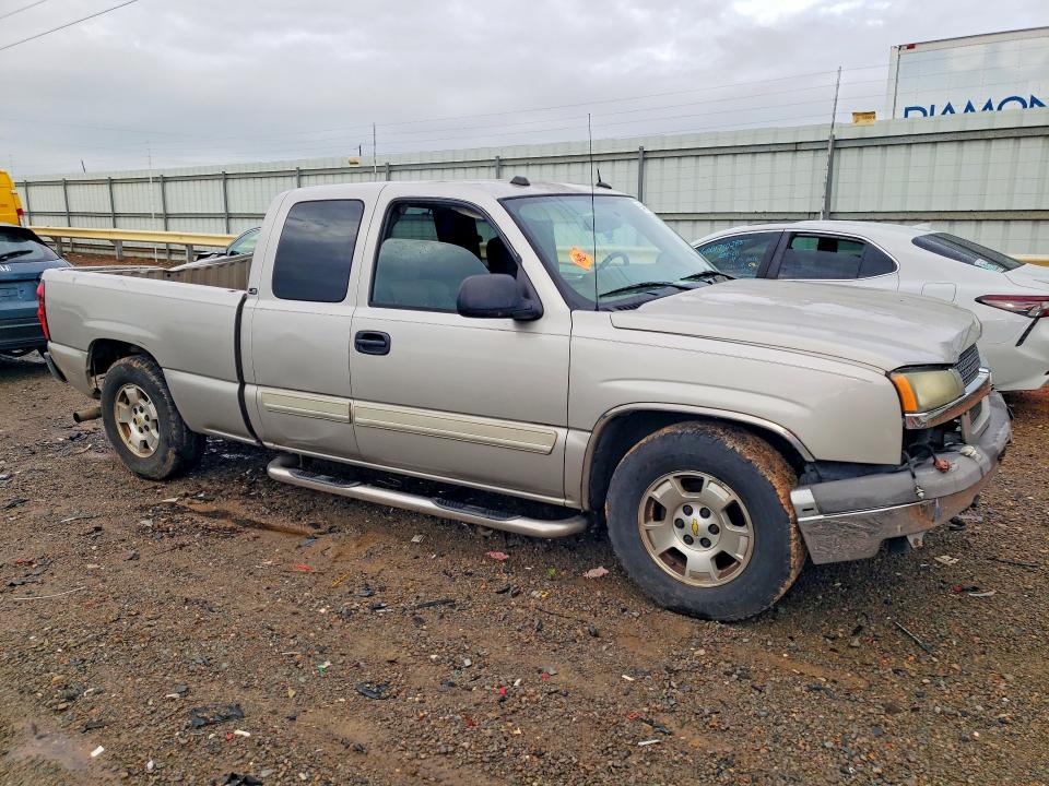 Продажа на аукционе авто 2004 Chevrolet Silverado, vin: 2GCEC19T841217953, номер лота: 54711376