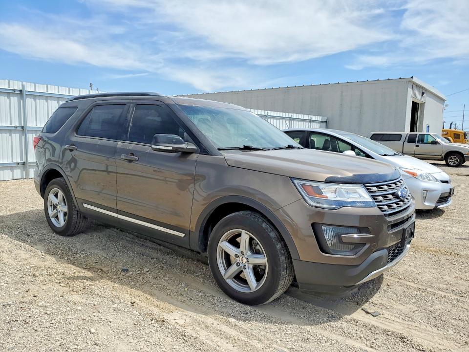 53798806 :رقم المزاد ، 1FM5K8D80GGA01127 vin ، 2016 Ford Explorer مزاد بيع