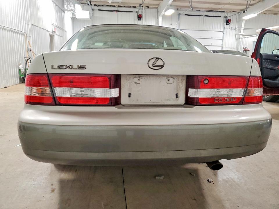 53936706 :رقم المزاد ، JT8BF28G410322399 vin ، 2001 Lexus Es مزاد بيع