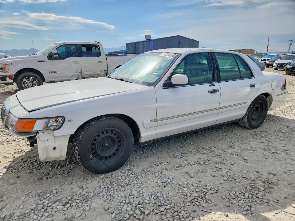 2002 Mercury Grand Marquis მანქანა იყიდება აუქციონზე, vin: 2MEFM74W62X633577, აუქციონის ნომერი: 53526266