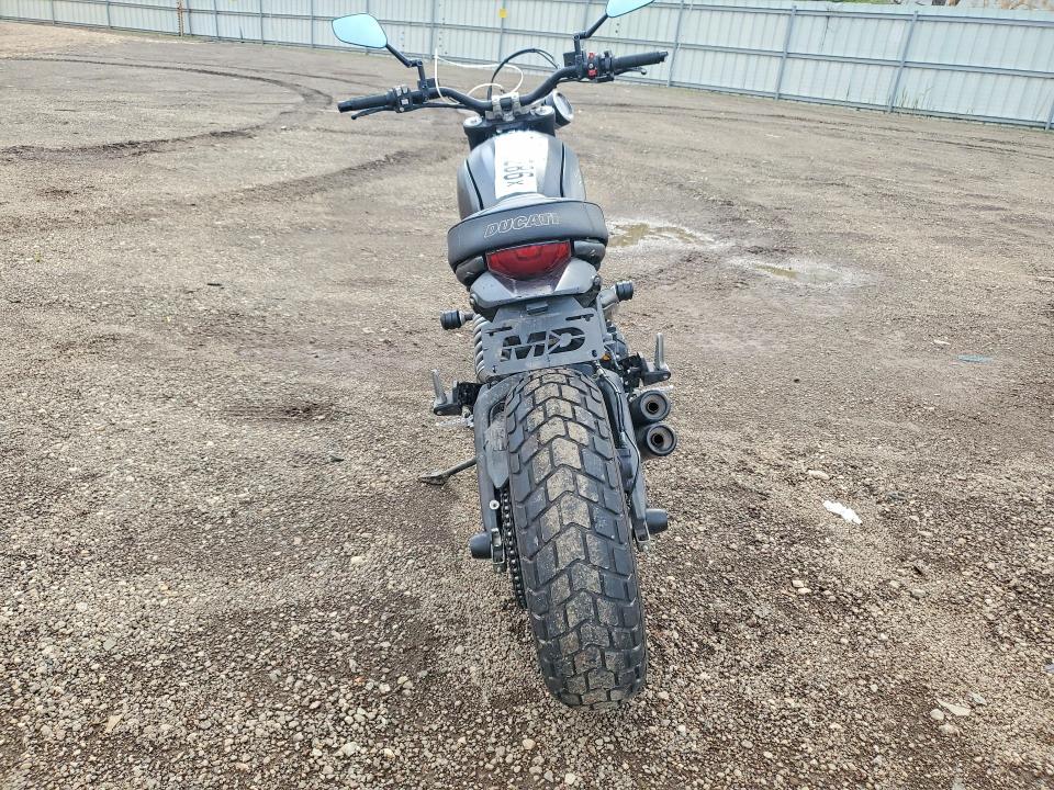 51693286 :رقم المزاد ، ML0KAFPM1NT006123 vin ، 2022 Ducati Scrambler مزاد بيع