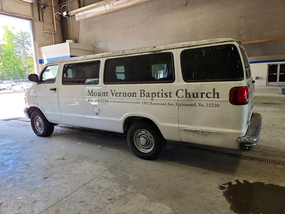 51744926 :رقم المزاد ، 2B6KB31Z6XK524395 vin ، 1999 Dodge Ram Van مزاد بيع