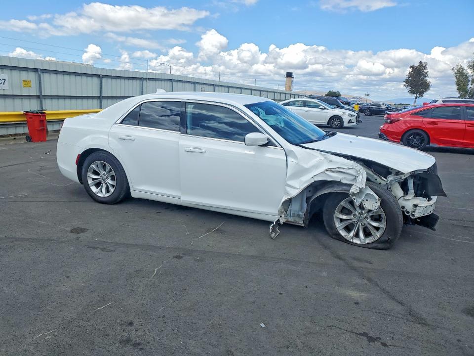 55366116 :رقم المزاد ، 2C3CCAAG2GH212687 vin ، 2016 Chrysler 300 مزاد بيع