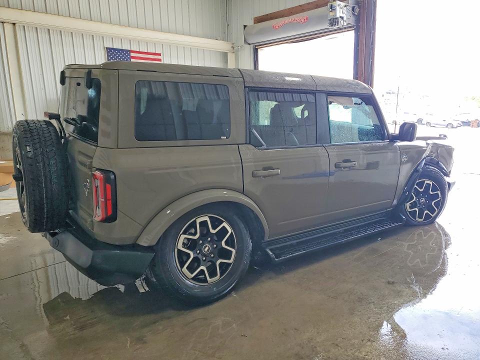 Продажа на аукционе авто 2025 Ford Bronco, vin: 1FMDE8BH1SLA90180, номер лота: 52166936