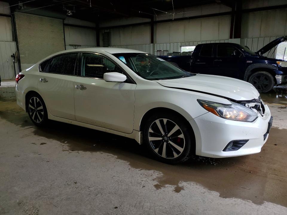 Продаж на аукціоні авто 2017 Nissan Altima, vin: 1N4AL3APXHC259944, номер лоту: 53349606