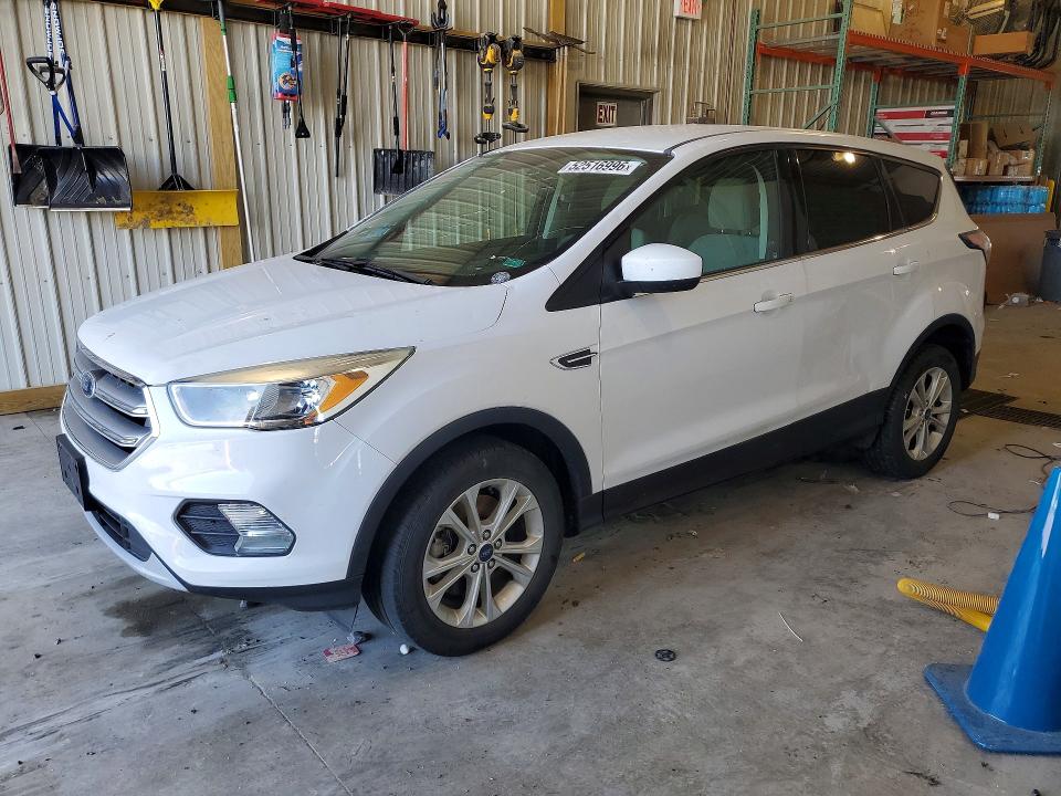 52516996 :رقم المزاد ، 1FMCU9GD8HUD28443 vin ، 2017 Ford Escape مزاد بيع