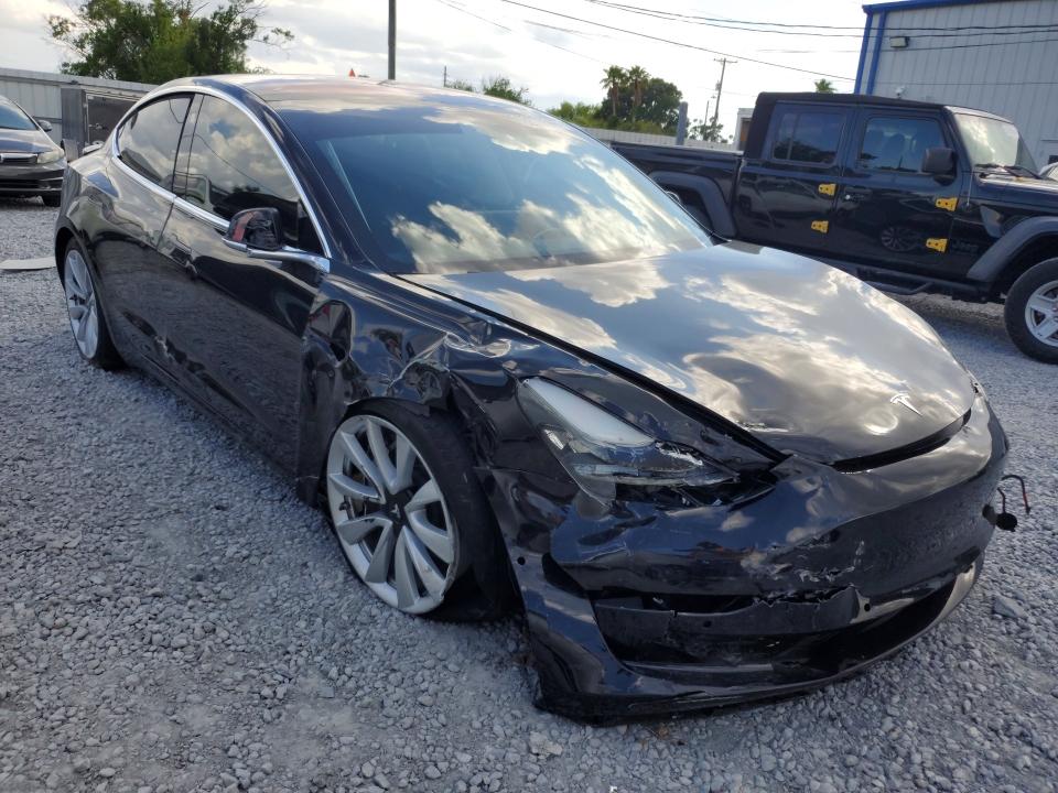 2018 Tesla Model 3 მანქანა იყიდება აუქციონზე, vin: 5YJ3E1EBXJF088170, აუქციონის ნომერი: 53975346