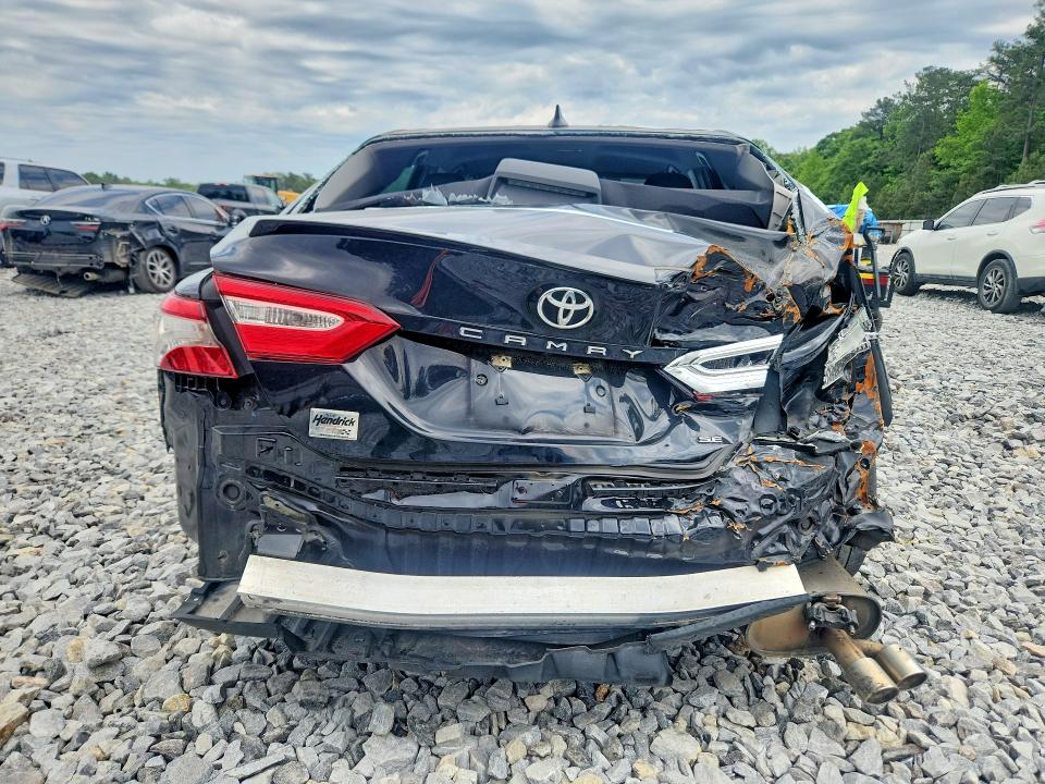 52551576 :رقم المزاد ، 4T1G11AK2LU902983 vin ، 2020 Toyota Camry مزاد بيع