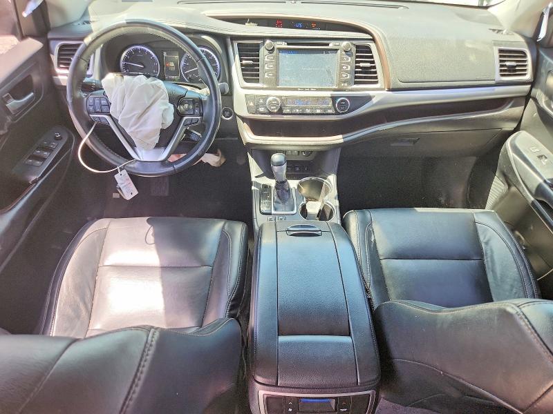 53900986 :رقم المزاد ، 5TDJZRFH1JS829492 vin ، 2018 Toyota Highlander مزاد بيع